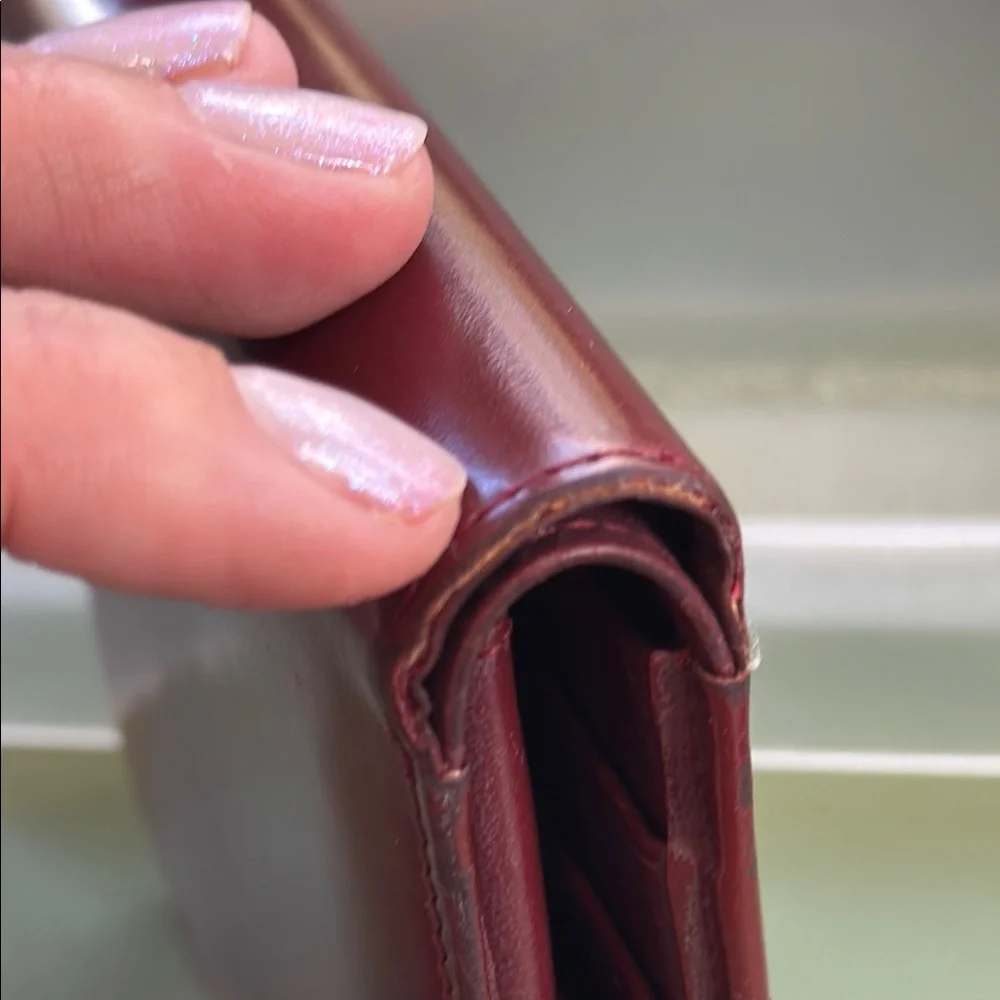Cartier Bordeaux bifold Leather Wallet with Gold Accents